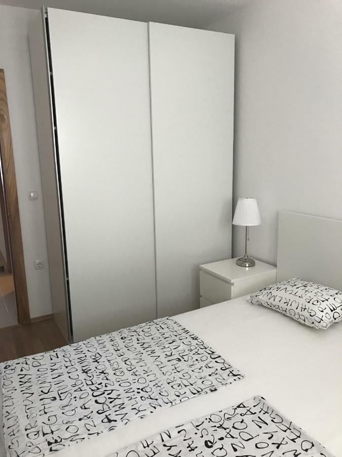 Apartments Gazebo Трогир Екстериор снимка