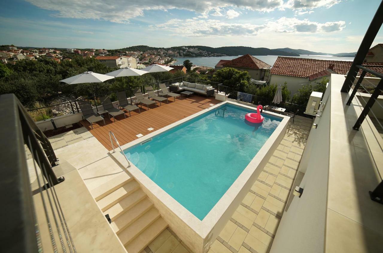 Apartments Gazebo Трогир Екстериор снимка